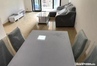 地铁口《急租房》东方蓝海3房《清爽干净的大三房》随时看 - 合肥28生活网 hf.28life.com