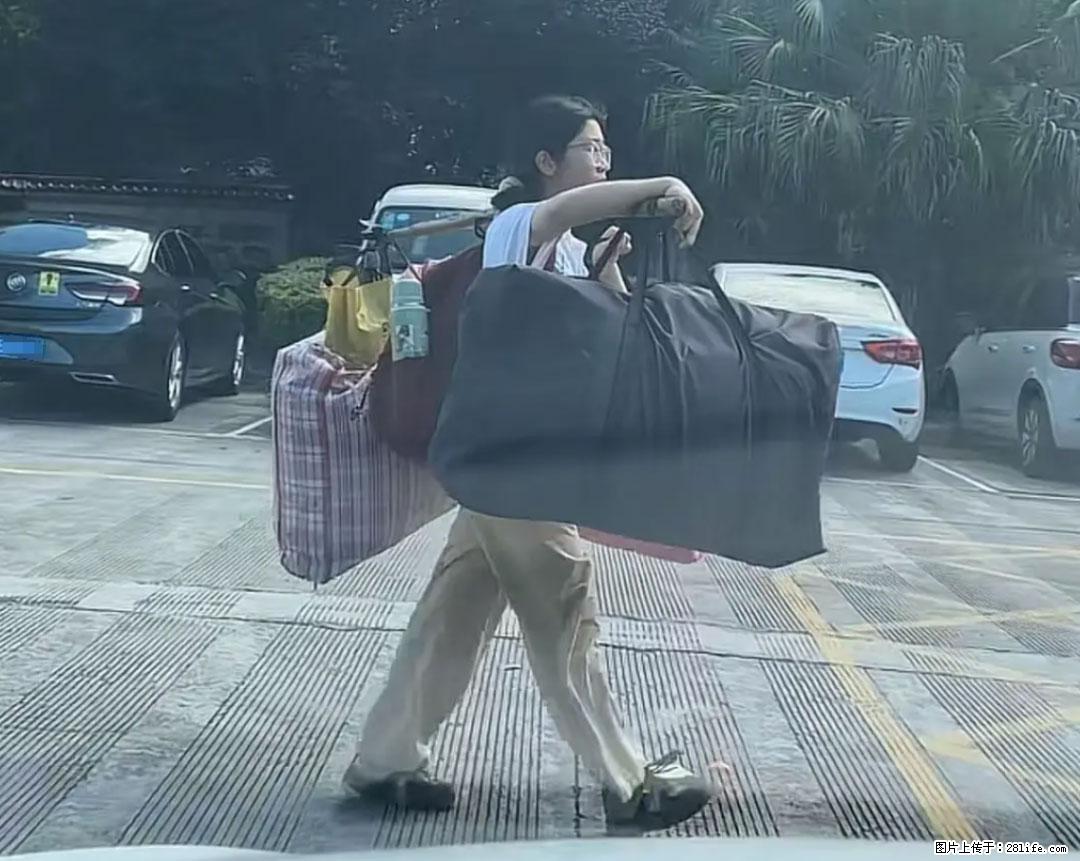 全网追的“扁担女孩”,找了一份暑假工,时薪12元 - 合肥生活资讯 - 合肥28生活网 hf.28life.com