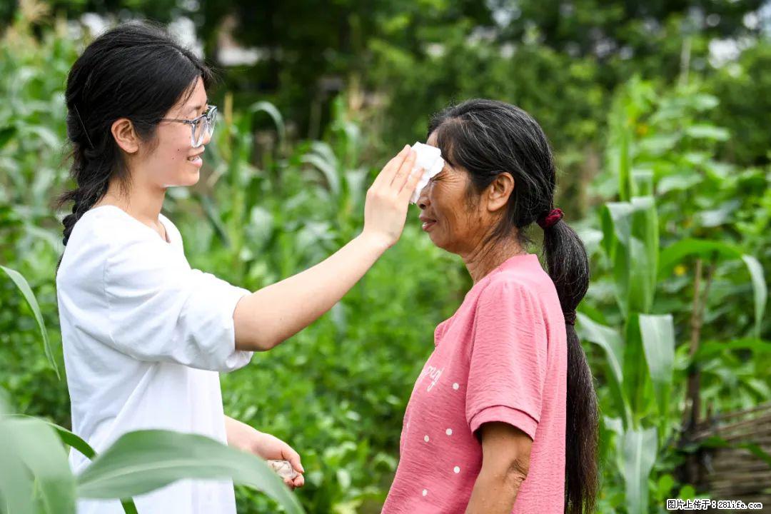 全网追的“扁担女孩”,找了一份暑假工,时薪12元 - 合肥生活资讯 - 合肥28生活网 hf.28life.com